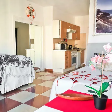 Elena アパート *