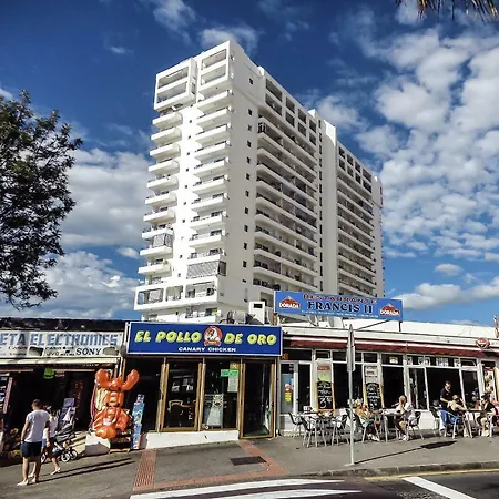 Elena アパート *